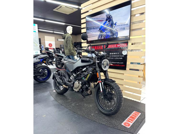 HUSQVARNA SVARTPILEN 125 ABS 2025 1ERE MAIN GARANTIE 2027