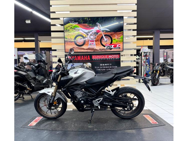 HONDA CB125R GARANTIE 02/2029